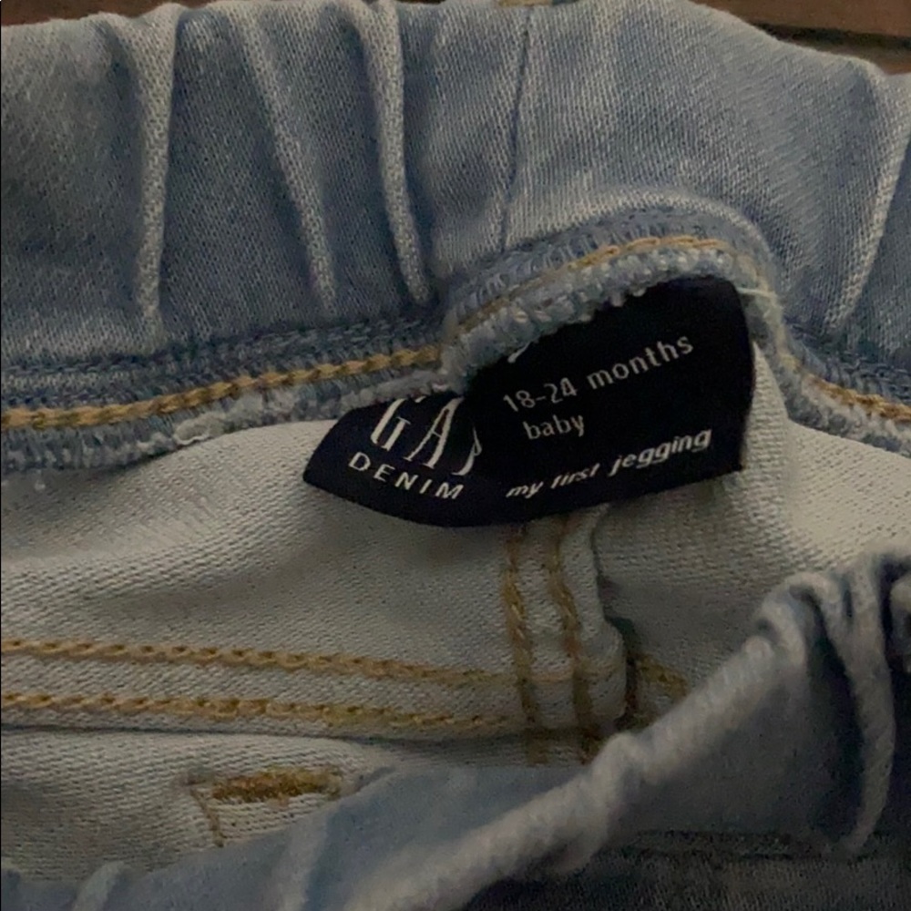 Jeans - Picture 2 of 3